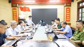 Phó Bí thư chuyên trách các cơ quan Đảng tỉnh Lê Thị Thanh Bình làm việc với Ban Thường vụ Đảng ủy xã Bản Liền