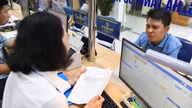 Viên chức sau sắp xếp có còn được hưởng phụ cấp ưu đãi nghề?