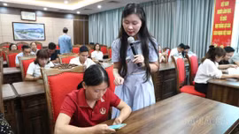 Văn Bàn tập huấn xây dựng nội dung số và livestream bán hàng thương mại điện tử