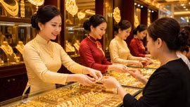 Giá vàng hôm nay 13/9/2026: Thế giới hạ, vàng SJC tăng hay giảm?