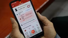 Có thể nộp thuế đất thay cha mẹ qua ứng dụng eTax Mobile?