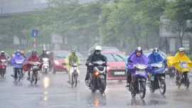 Miền Bắc đón mưa rào