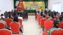 Liên đoàn Lao động tỉnh đối thoại với đoàn viên, người lao động 
