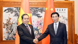 Chủ tịch Quốc hội Trần Thanh Mẫn hội kiến Chủ tịch Chính hiệp Trung Quốc Vương Hộ Ninh