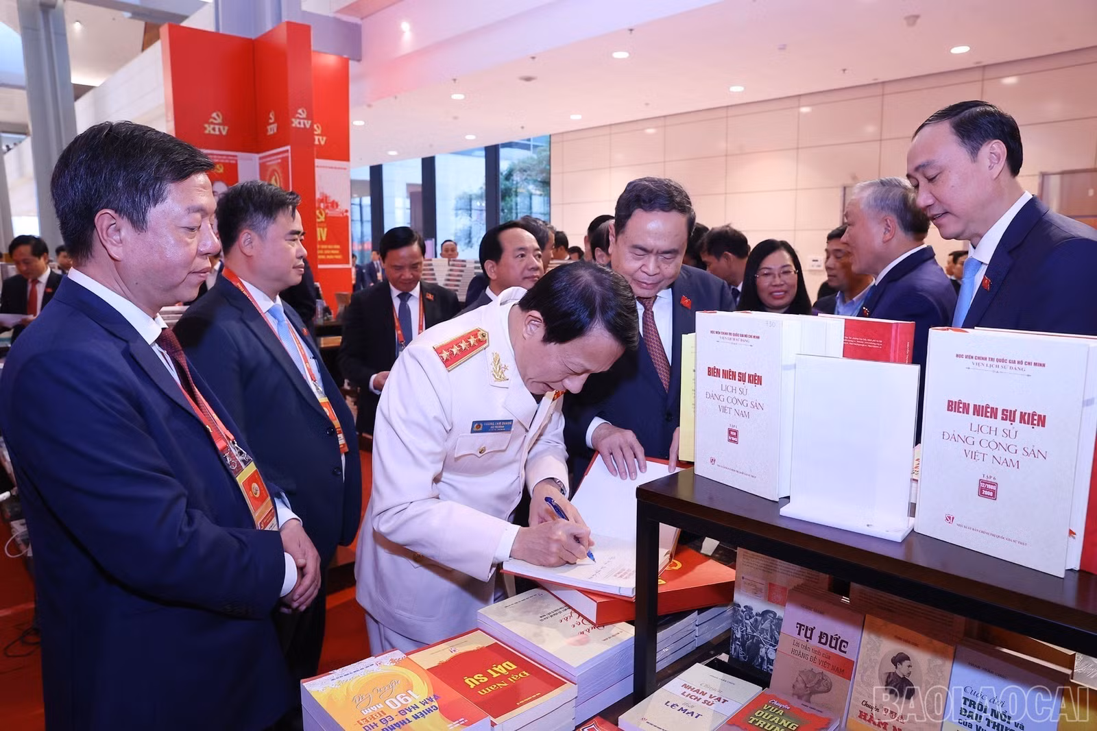 baolaocai-br_banh0121587.jpg