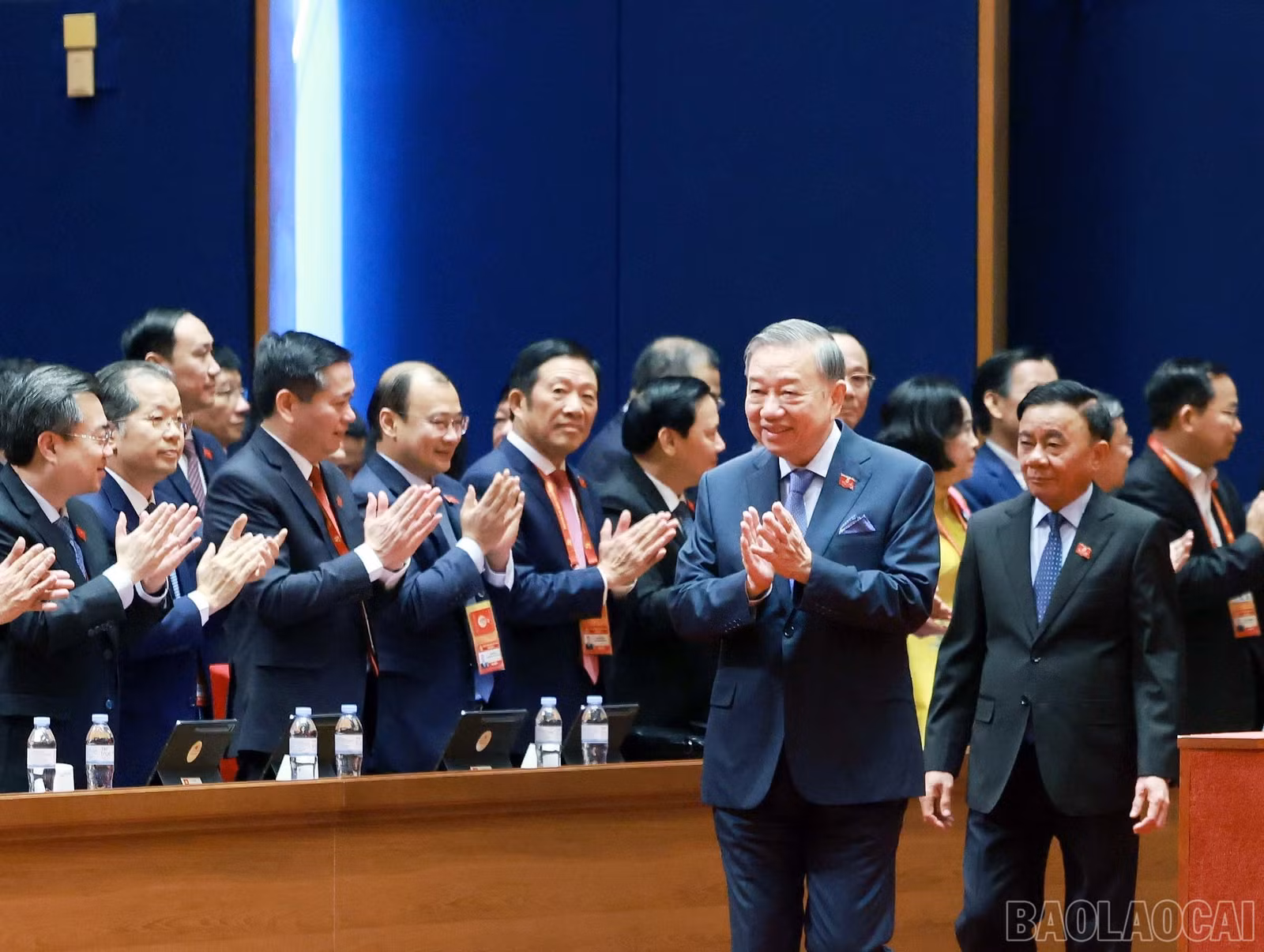 baolaocai-br_banh0121090.jpg