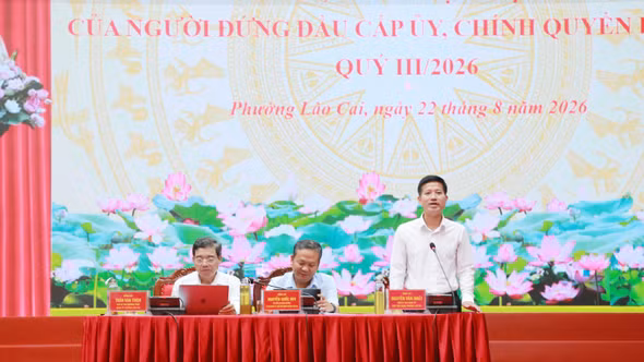 Thường trực Đảng ủy phường Lào Cai đối thoại với Nhân dân về thực hiện nhiệm vụ giáo dục đầu năm học mới 2026 -2027