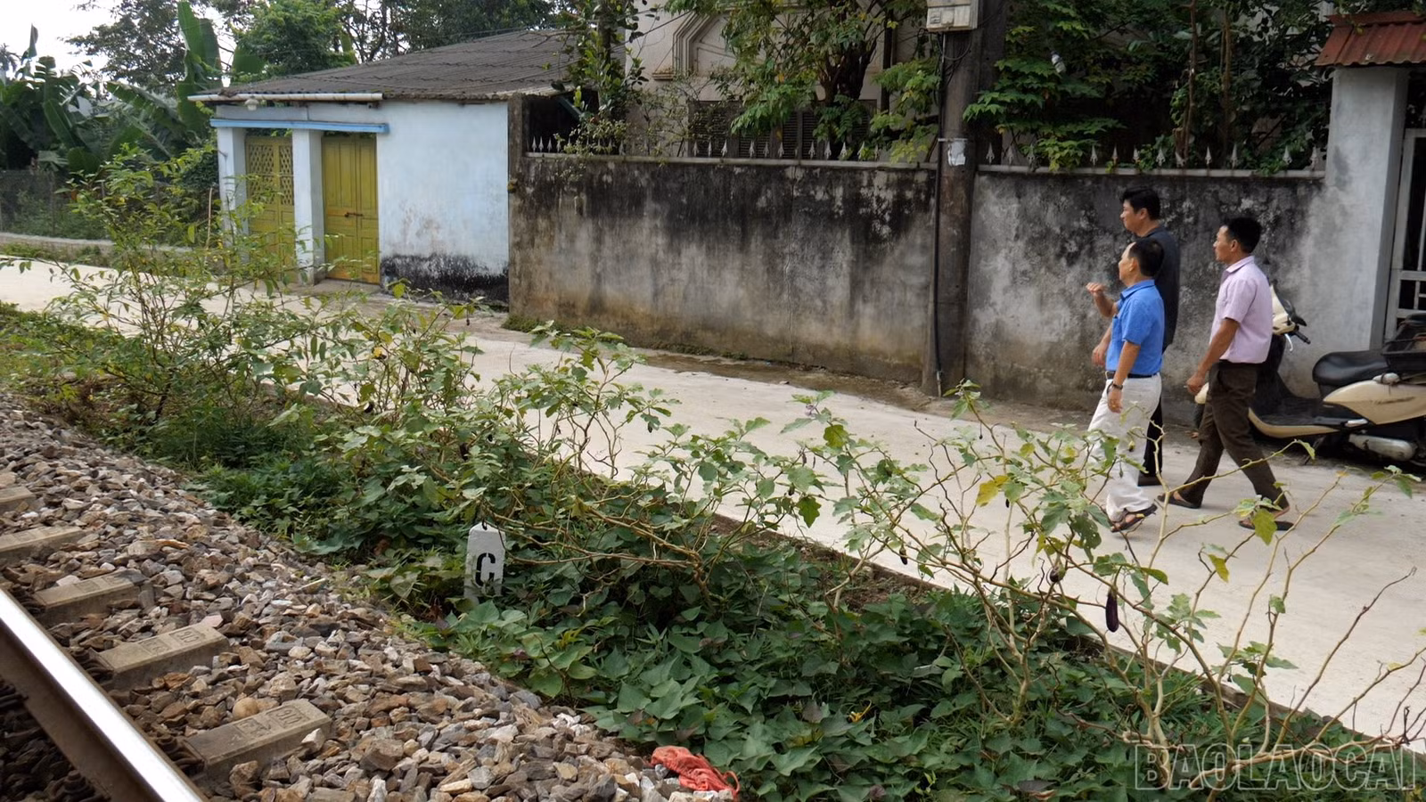baolaocai-br_duong-sat00-27-55-48still006.jpg