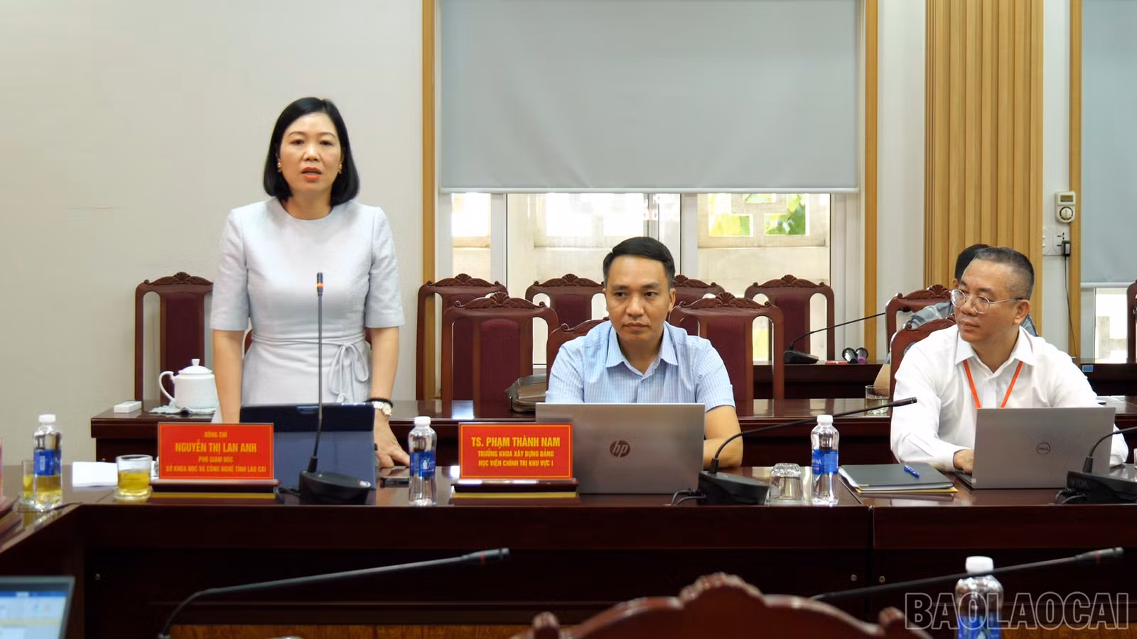 baolaocai-br_hoi-thao00-01-11-34still002.jpg