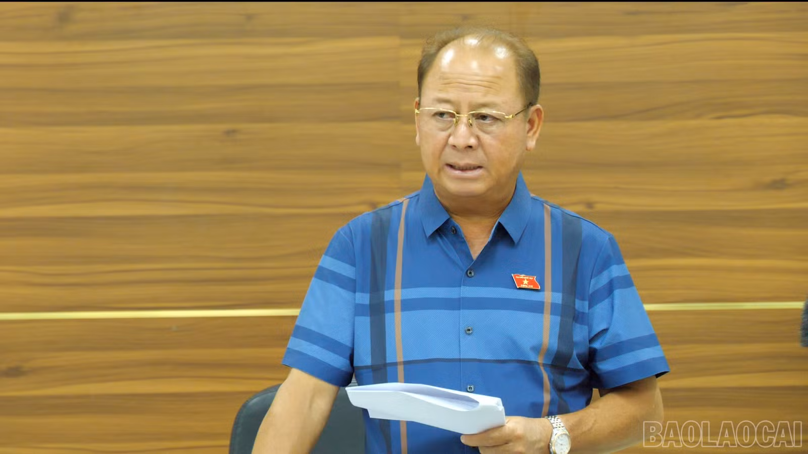 Đồng chí Sùng A Lềnh - Phó Trưởng đoàn Đại biểu Quốc hội chuyên trách tỉnh Lào Cai phát biểu tại buổi giám sát.