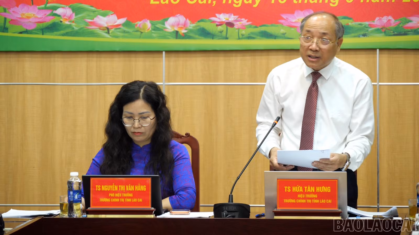 baolaocai-br_hoi-thao100-07-37-46still002.jpg