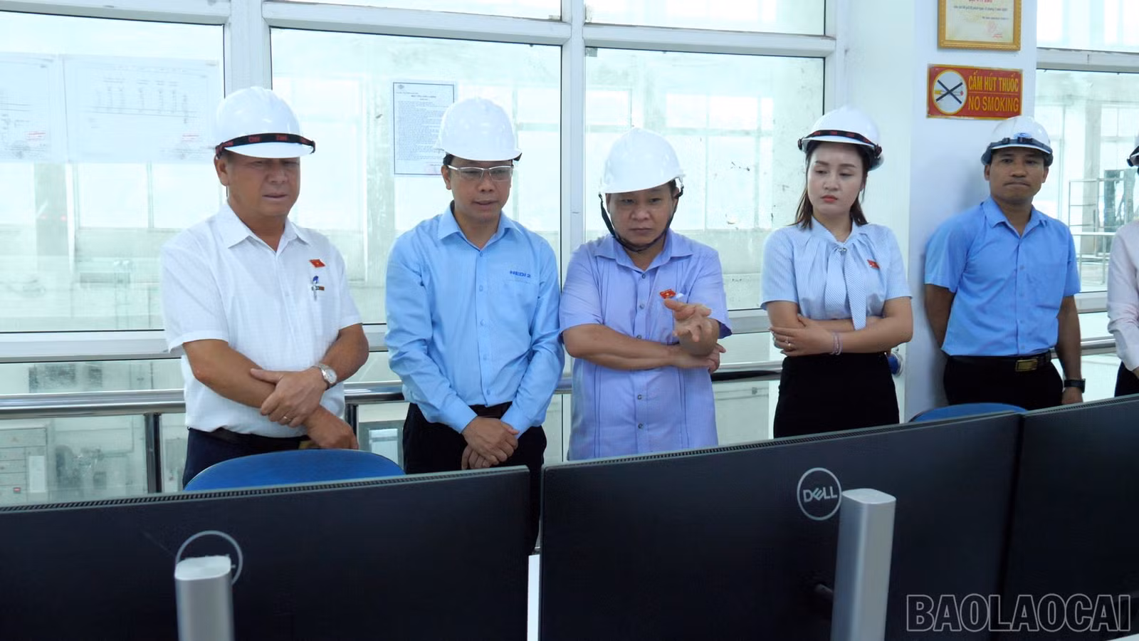 baolaocai-br_doan-dbqh00-07-24-27still002.jpg