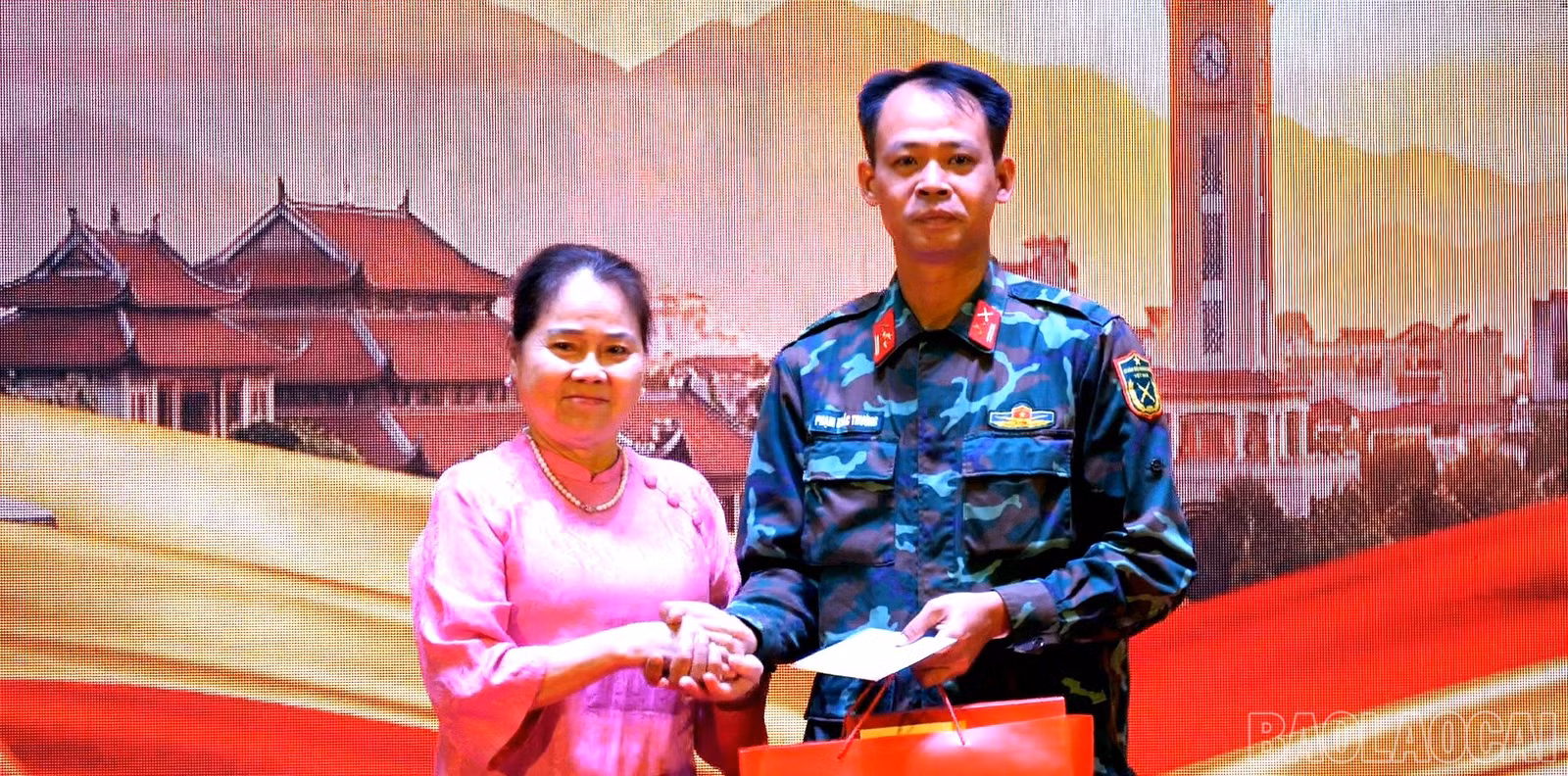 baolaocai-br_gap-mat-bx-00-02-35-45-still006-enhanced.jpg