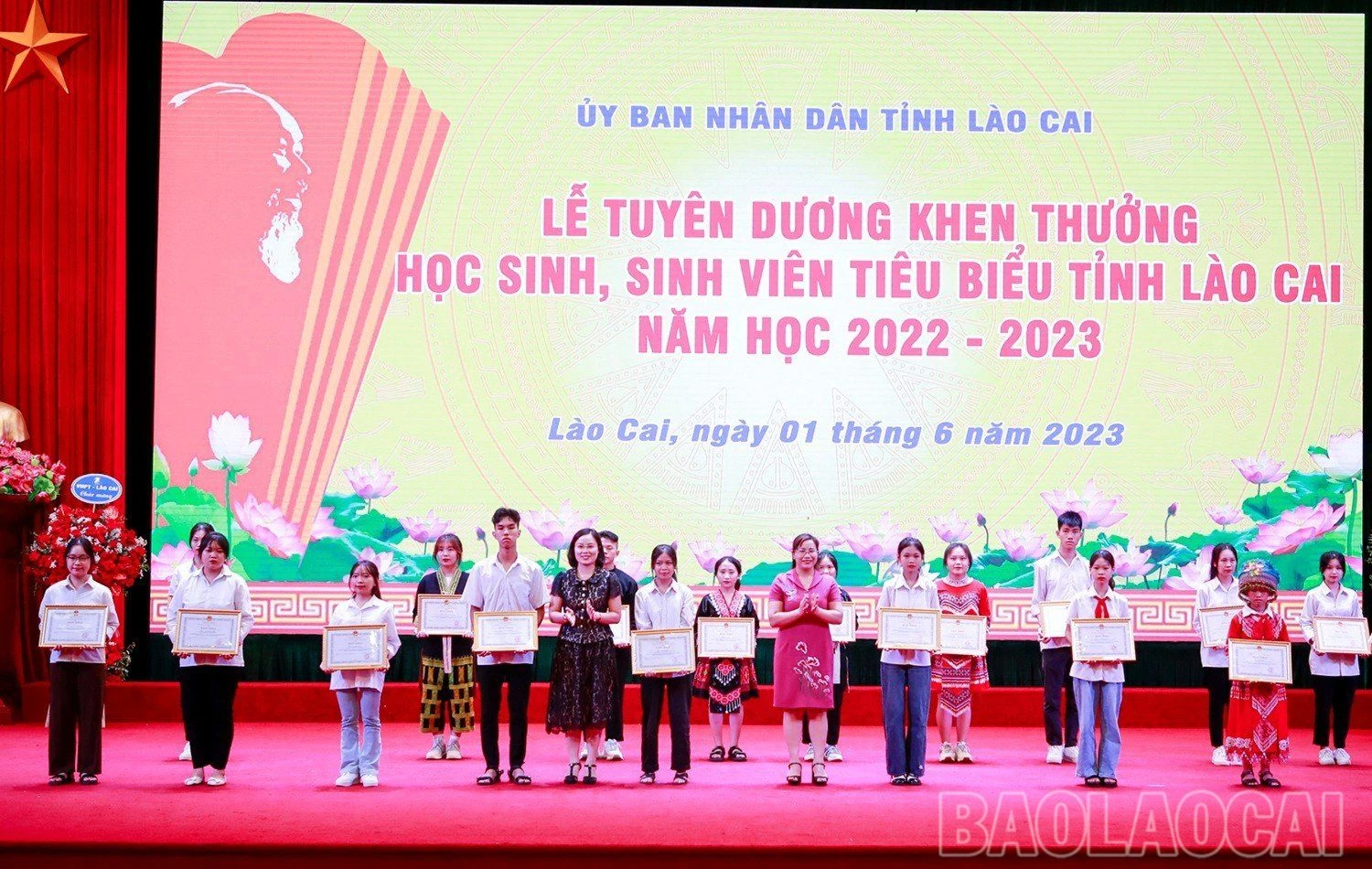 z4394859975597_d9d46f38fc1c36e5eae00d94cb0eb207.jpg
