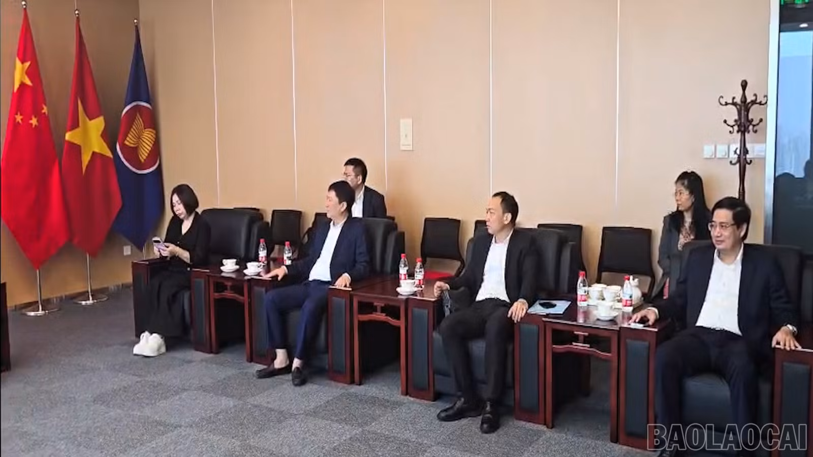 Các đại biểu tham gia buổi tiếp.