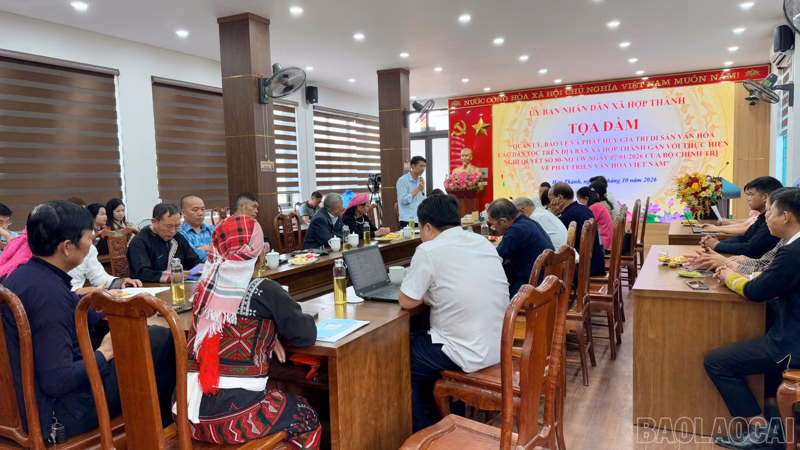 Quang cảnh buổi tọa đàm.