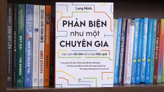 Ra mắt cuốn 'Phản biện như một chuyên gia: Lập luận sắc bén và tư duy hiệu quả'