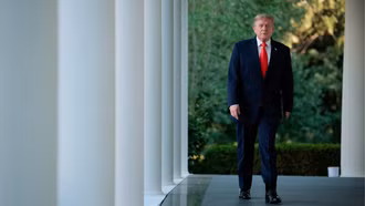Tổng thống Trump lại dọa áp thuế quan 100% để trả đũa thuế dịch vụ kỹ thuật số