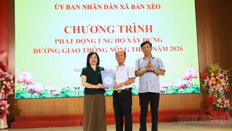 Bản Xèo: Huy động trên 280 triệu đồng ủng hộ xây dựng đường giao thông nông thôn
