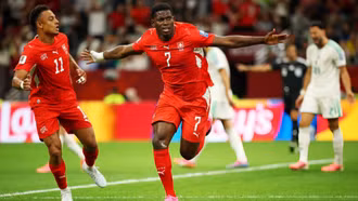 Thắng thuyết phục Algeria, Thụy Sĩ hiên ngang tiến vào vòng 1/8 World Cup