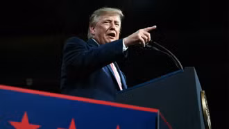 Tổng thống Mỹ Donald Trump treo thưởng 1 triệu USD cho người tố giác gian lận bầu cử