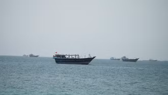 Lưu lượng giao thông qua eo biển Hormuz giảm mạnh, gần như ngừng hoạt động