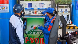 Đề xuất giảm thuế xăng E10: Giá bán có thể hấp dẫn hơn để hút người tiêu dùng