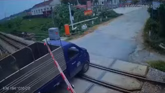 Phát hiện, xử phạt 68 trường hợp vi phạm TTATGT đường sắt