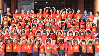 Lào Cai: Cán bộ, công chức, viên chức làm bù ngày 22/8 để nghỉ 5 ngày liên tục dịp Lễ Quốc khánh 02/9/2026