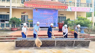 Khởi công xây dựng nhà ở bán trú cho học sinh vùng cao