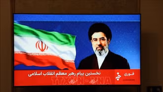 Lãnh tụ Tối cao Iran Mojtaba Khamenei gửi hai thông điệp quan trọng tới Mỹ