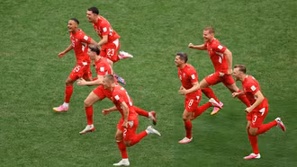 Thụy Sĩ hạ Colombia sau loạt luân lưu kịch tính