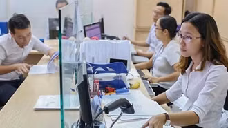 Viên chức nghỉ ốm dài ngày có thuộc diện tinh giản biên chế?