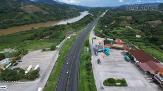 Đối thoại để gỡ “nút thắt” mặt bằng đường gom dân sinh