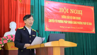 Mường Lai: Thuế cơ sở 9 hướng dẫn chuyển đổi hộ kinh doanh thuế khoán sang kê khai thuế