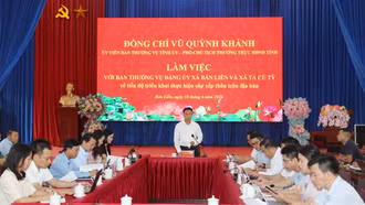 Phó Chủ tịch Thường trực HĐND tỉnh Vũ Quỳnh Khánh làm việc với Ban Thường vụ Đảng ủy xã Tả Củ Tỷ và xã Bản Liền về công tác sắp xếp thôn
