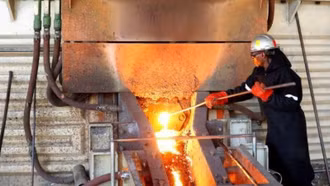 Áp lực cung - cầu dẫn dắt biến động giá hàng hóa thế giới