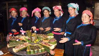 Bản Liền tổ chức trình diễn mâm cơm gia đình tiêu biểu
