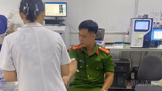 Thượng úy Công an xã kịp thời hiến máu cứu thai phụ nguy kịch