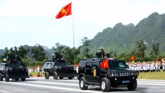 Cận cảnh các khối diễu binh cùng dàn khí tài hiện đại trong buổi hợp luyện sự kiện A80