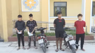 Bắt khẩn cấp 4 đối tượng chặn đường cướp tài sản trong đêm
