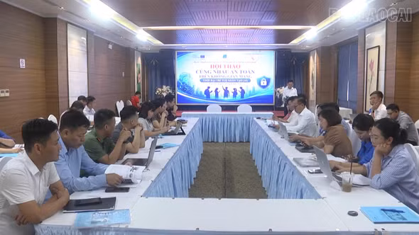 Hội thảo “Cùng nhau an toàn trên không gian mạng AI”