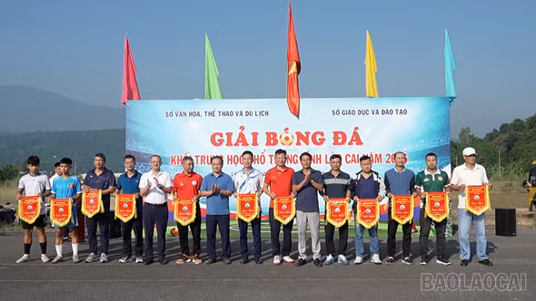 13 đội bóng tranh tài tại Giải bóng đá khối THPT tỉnh Lào Cai năm 2026 