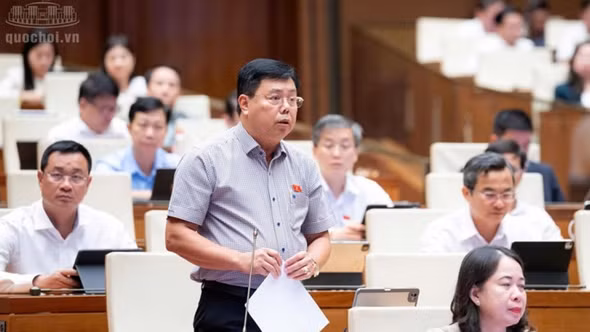 Bộ trưởng Bộ Nội vụ thông tin về chính sách tiền lương dựa trên vị trí việc làm