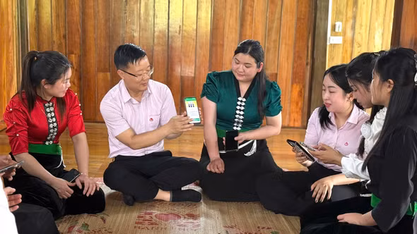 Ngân hàng Chính sách xã hội Lào Cai: “Dân vận khéo” gắn với chuyển đổi số vùng cao