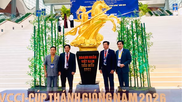 Lào Cai có 2 doanh nhân được vinh danh Cúp Thánh Gióng 2026