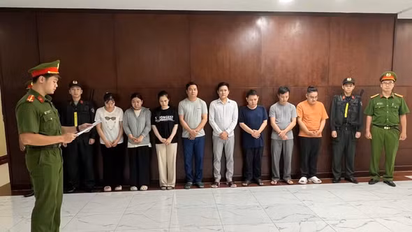 Khởi tố 8 bị can trong đường dây lừa đảo đặt cọc bất động sản