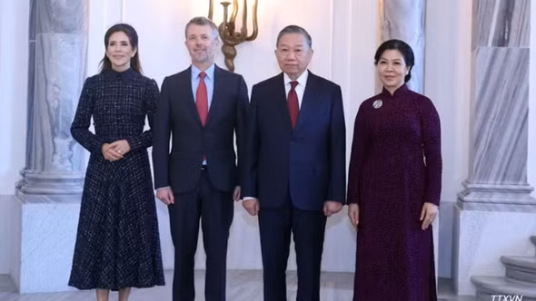 Nhà vua Đan Mạch và Hoàng hậu chủ trì tiệc chiêu đãi chào mừng Tổng Bí thư, Chủ tịch nước Tô Lâm và Phu nhân
