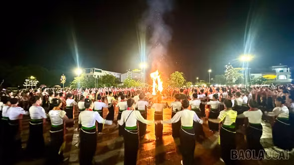 Nghĩa Lộ lan tỏa sắc màu văn hóa tại “Điểm hẹn bản sắc Lào Cai”