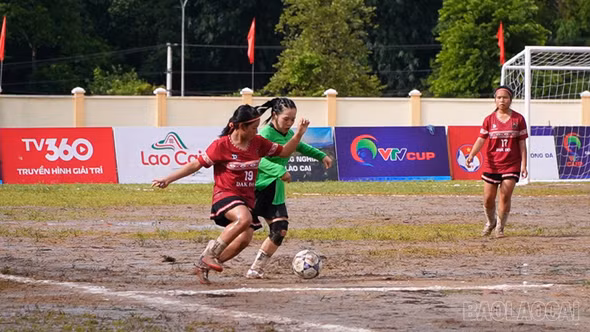 Thắng Lâm Bình 2-1, Đak Đoa giành vé vào chung kết